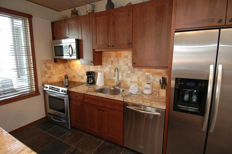 Chateau Eau Claire Unit 17, Serene Condo Overlooking The River With Many Upgrades Aspen Habitación foto