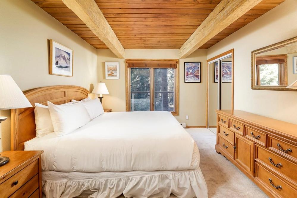 Chateau Eau Claire Unit 17, Serene Condo Overlooking The River With Many Upgrades Aspen Exterior foto