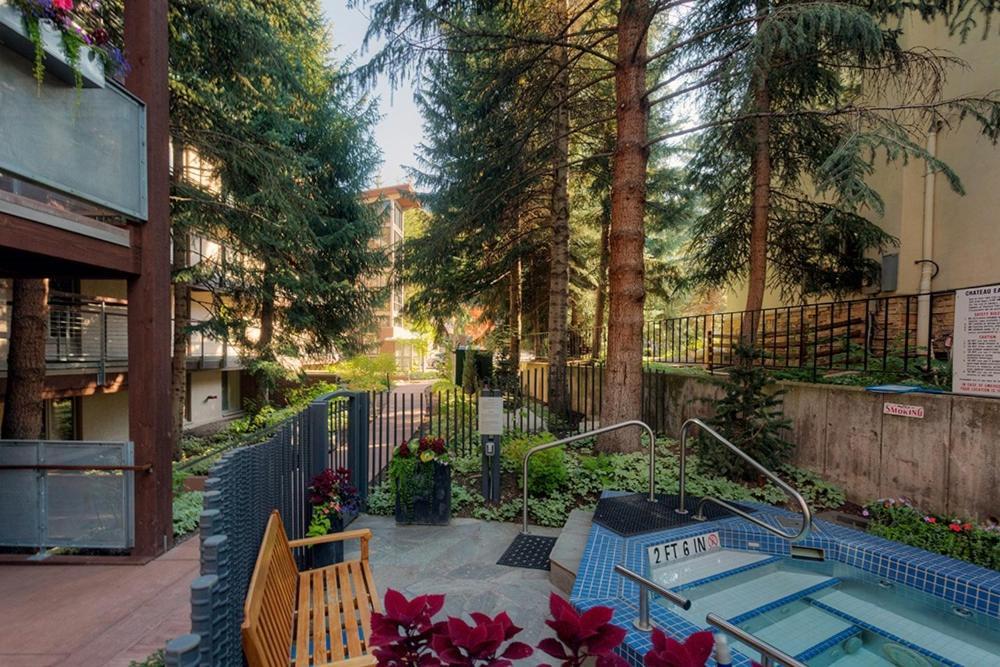 Chateau Eau Claire Unit 17, Serene Condo Overlooking The River With Many Upgrades Aspen Exterior foto